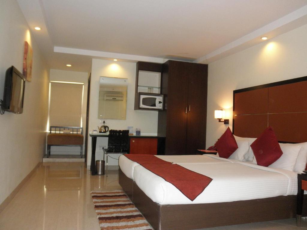 Hotel Kens Haydarabad Oda fotoğraf